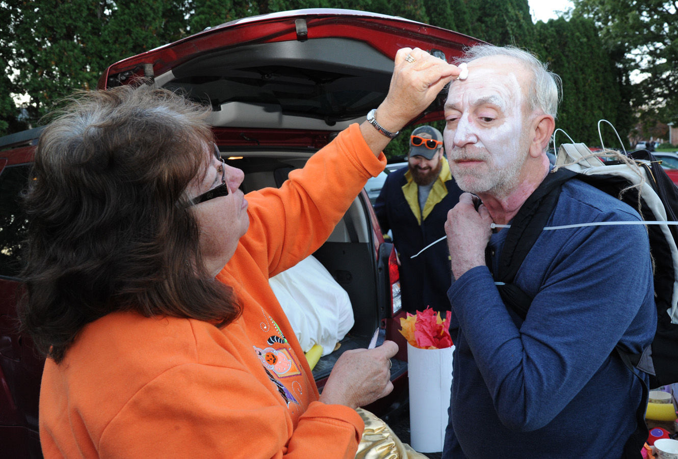Mt. Holly Springs Halloween Parade